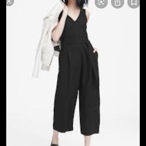 Banana Republic v neck wide-leg jumpsuit 16 tall